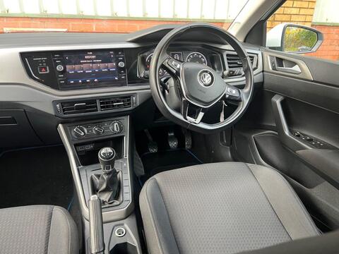 Volkswagen Polo view 17