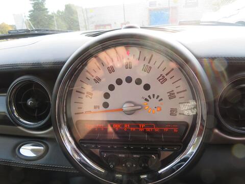 Mini Clubman view 18