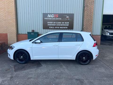 Volkswagen Golf view 3