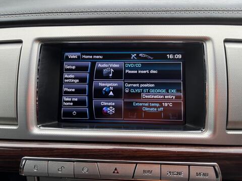 Jaguar XF view 44