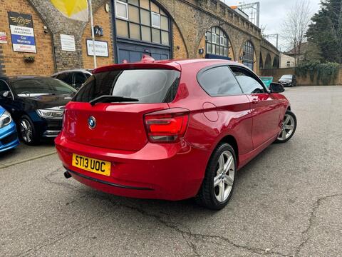 BMW 1 Series view 8
