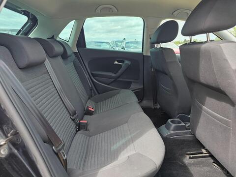 Volkswagen Polo view 9