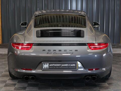 Porsche 911 view 27