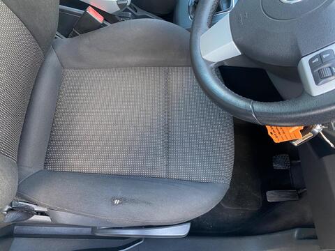 Vauxhall Zafira view 17