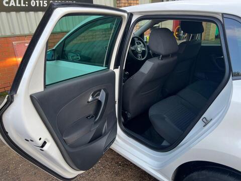 Volkswagen Polo view 12