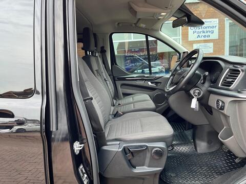 Ford Tourneo Custom view 11