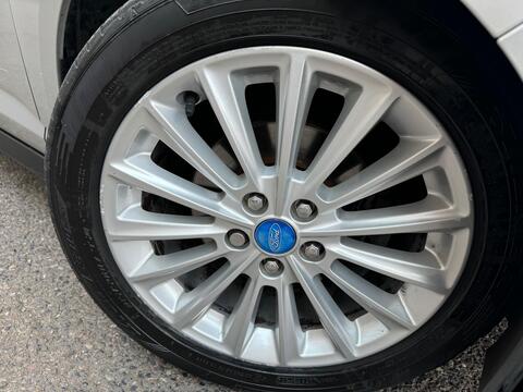 Ford C-Max view 20
