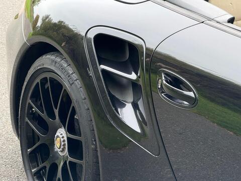Porsche 911 view 44