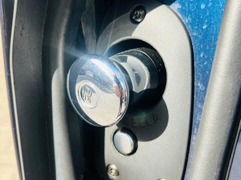 Rolls-Royce Phantom view 20