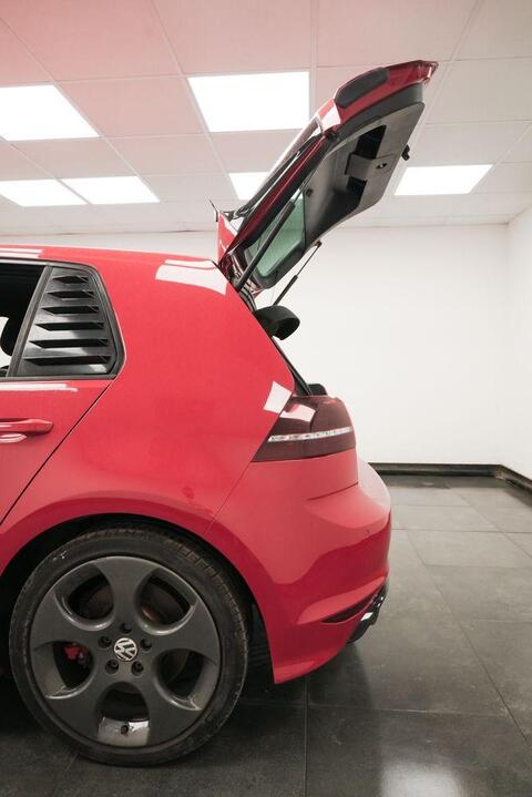 Volkswagen Golf view 8