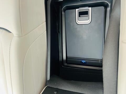 Rolls-Royce Phantom view 66
