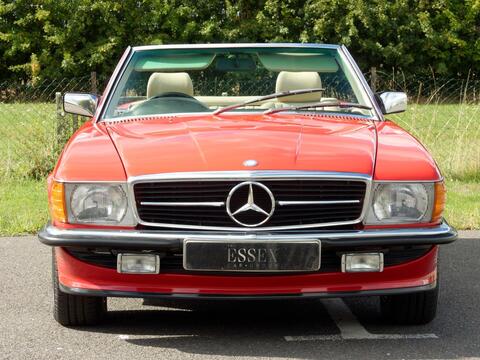 Mercedes-Benz SL view 3