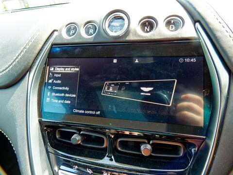 Aston Martin DBX view 47