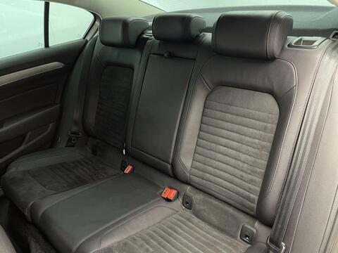 Volkswagen Passat view 39