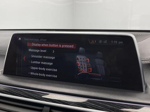 BMW 7 Series view 24