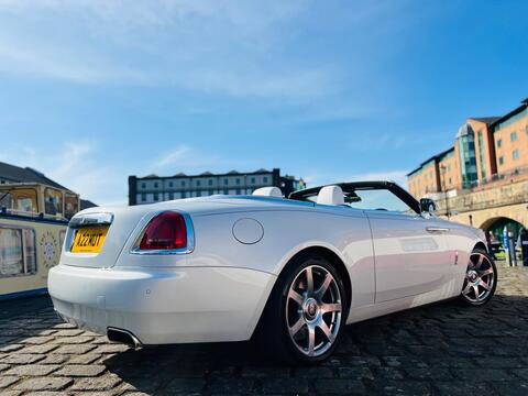 Rolls-Royce Dawn view 38