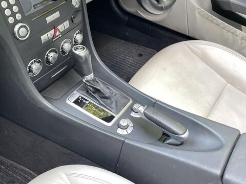 Mercedes-Benz SLK view 35
