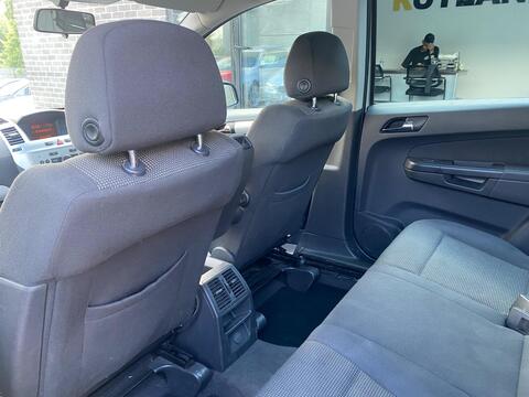 Vauxhall Zafira view 35
