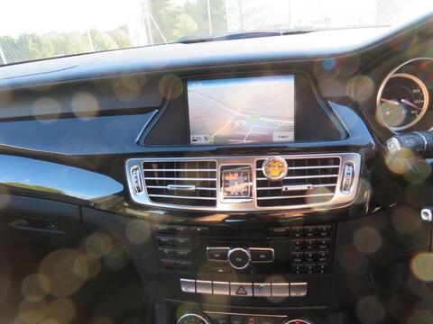 Mercedes-Benz CLS view 18