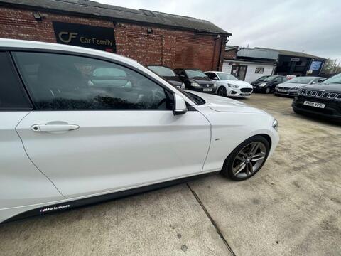BMW 1 Series view 8