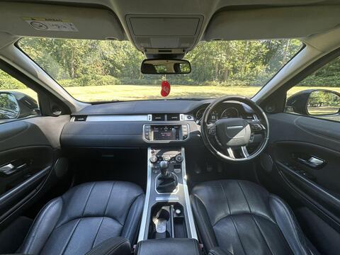 Land Rover Range Rover Evoque view 2