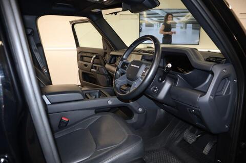 Land Rover Defender view 19