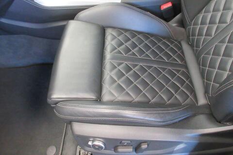 Audi SQ5 view 5