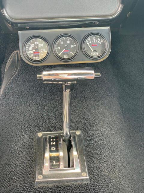 Ford Mustang view 33