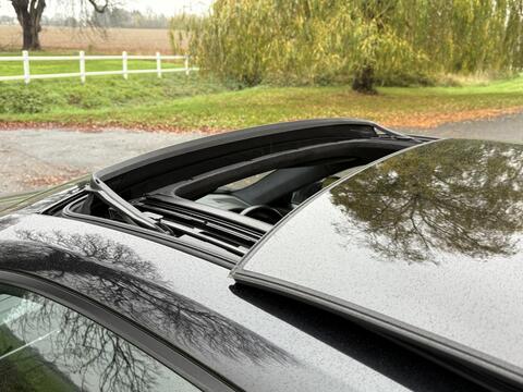 Porsche 911 view 14