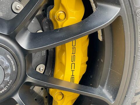 Porsche 911 view 27