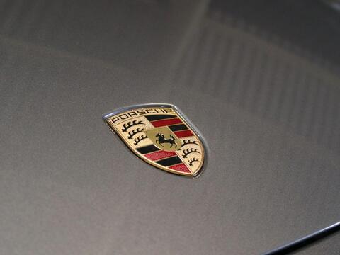 Porsche 911 view 59