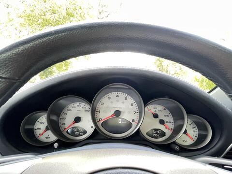 Porsche 911 view 28