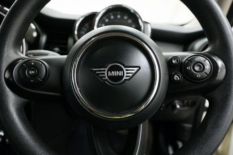 Mini Hatch view 21