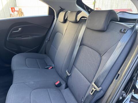 Kia Rio view 8