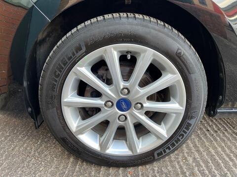 Ford Fiesta view 26
