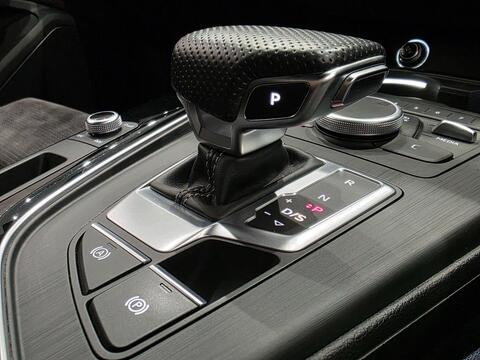 Audi A5 view 90