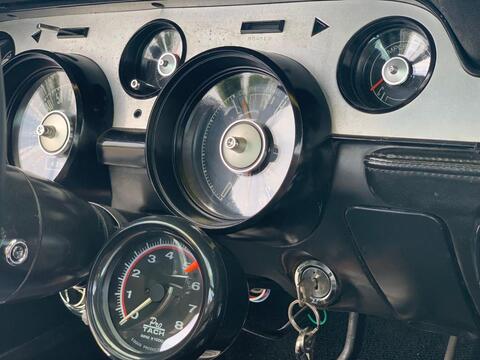 Ford Mustang view 21
