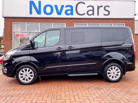 Ford Tourneo Custom view 3