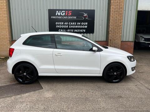 Volkswagen Polo view 2