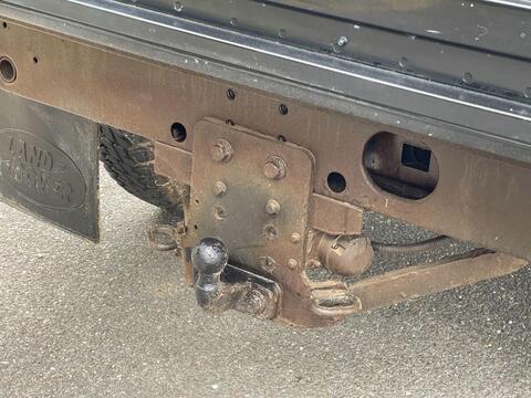 Land Rover Defender view 52