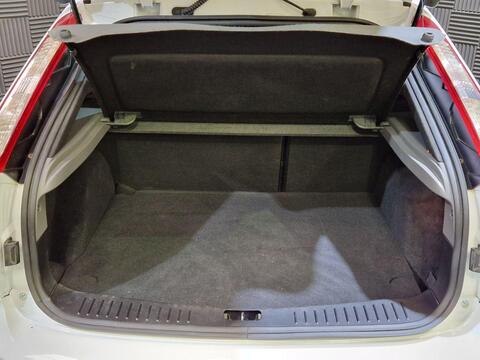Ford Focus view 27