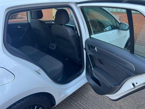 Volkswagen Golf view 9