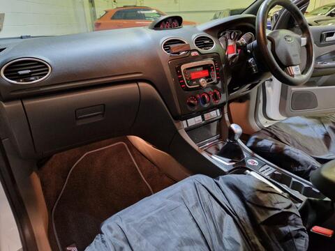 Ford Focus view 8