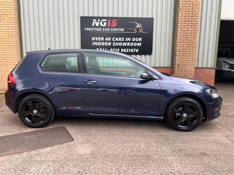 Volkswagen Golf view 2