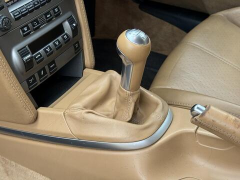 Porsche 911 view 26