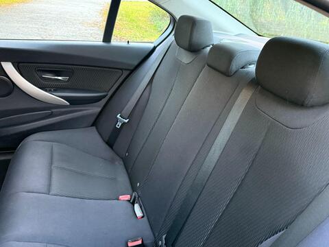 BMW 3 Series view 52