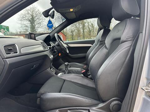 Audi Q3 view 8