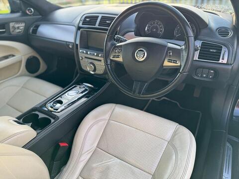 Jaguar XK view 24