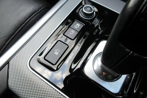 Jaguar Xe view 24