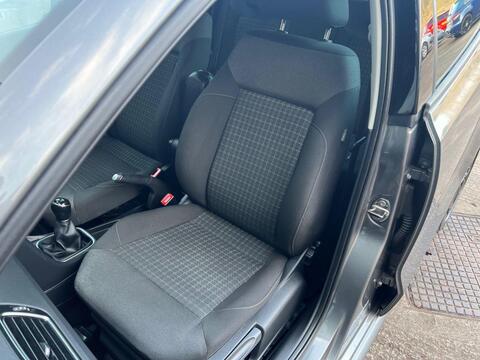 Volkswagen Polo view 17